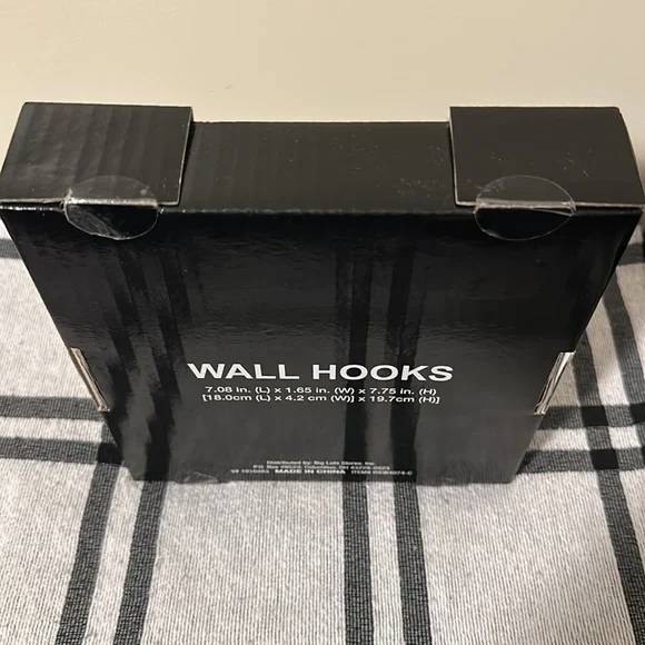 Wipe Your Paws Wall Hooks - Picture 8 of 8